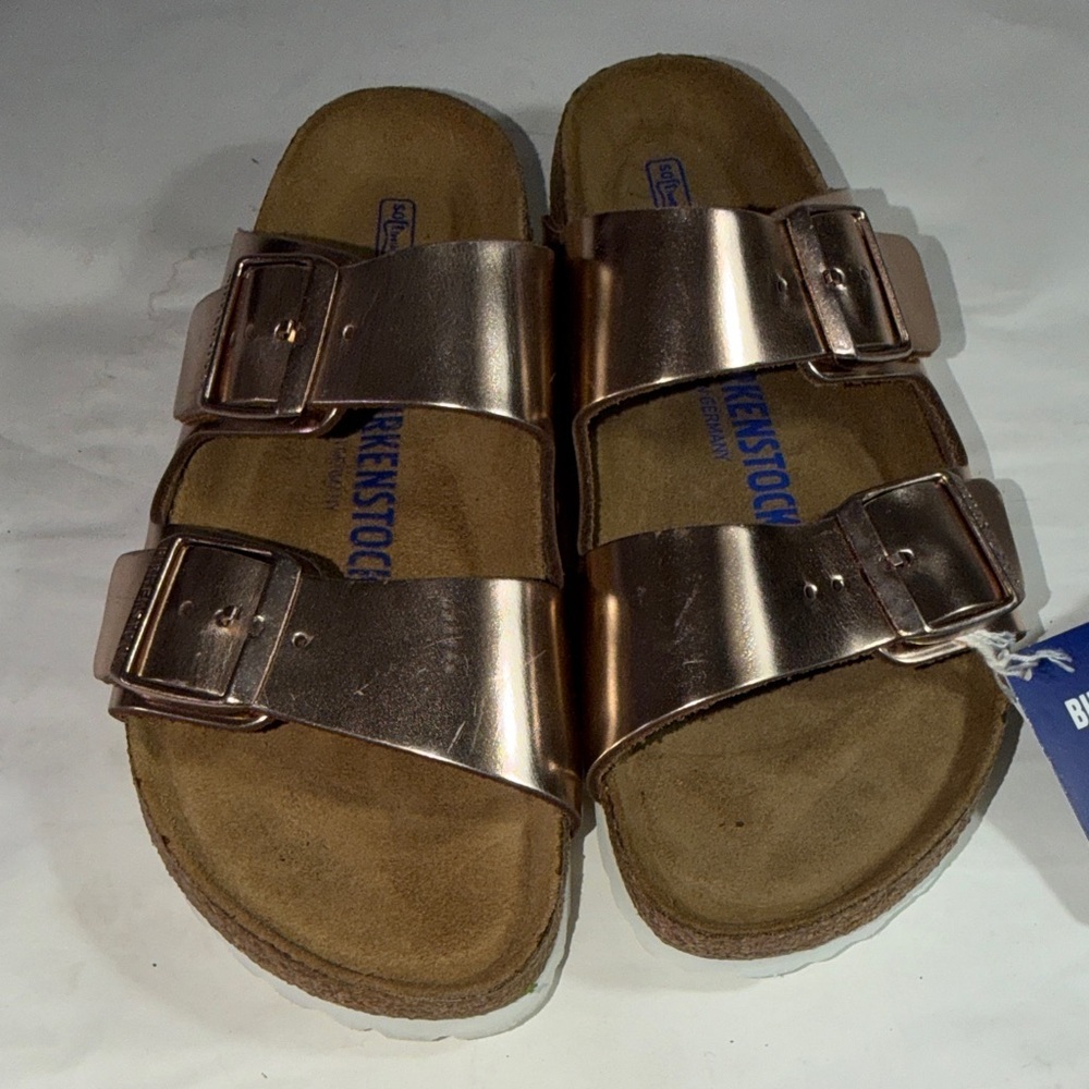 Like new rose gold double strap Birkenstock sandals women’s sz 7 - Picture 3 of 4